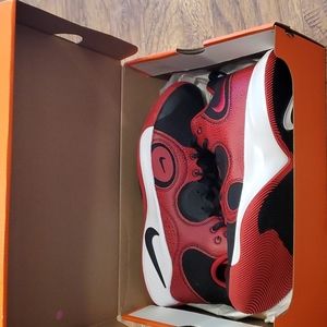 Mens Nike Shoes Size 10